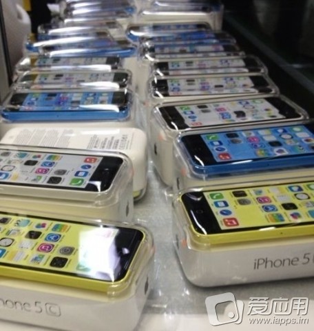 iPhone 5C sẽ được đóng gói giống hệt iPod Touch 2