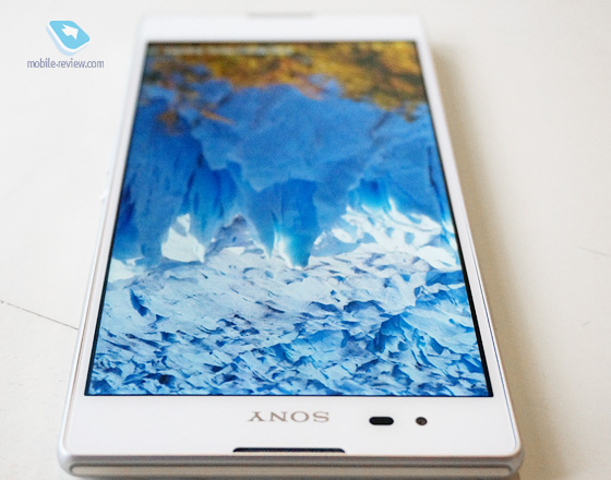 Cận cảnh Sony Xperia T2 Ultra 18