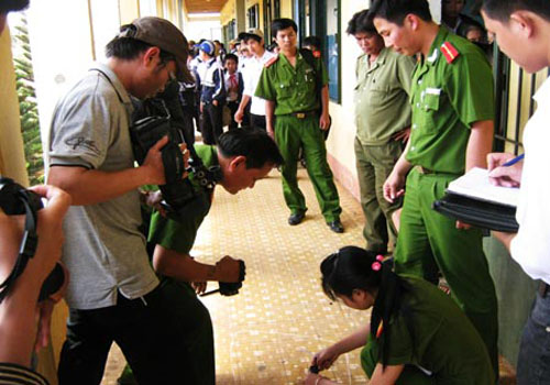 Nam sinh đ&acirc;m chết bạn v&igrave; chuyện mượn s&aacute;ch 1