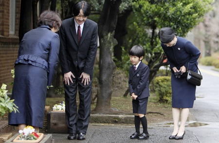 Hoàng gia Nhật dạy con thế nào 3