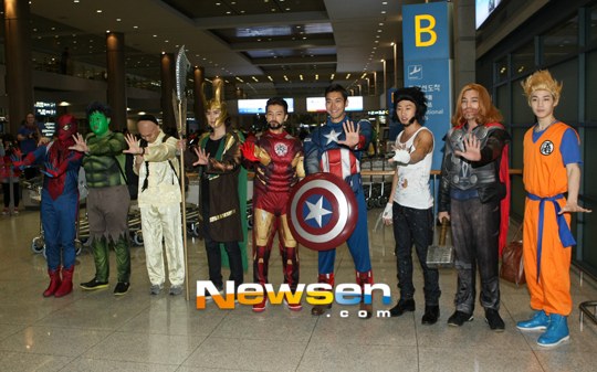 Super Junior "cosplay" thành "siêu anh hùng" giữa sân bay 3