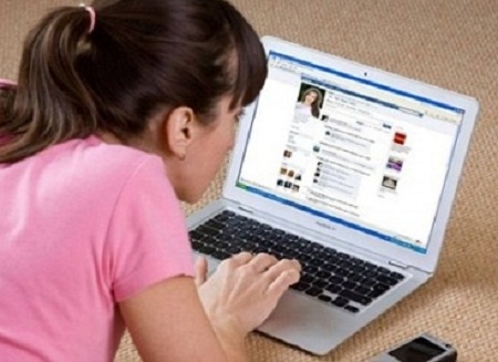 Khi teen có bố mẹ "sành" Facebook 2