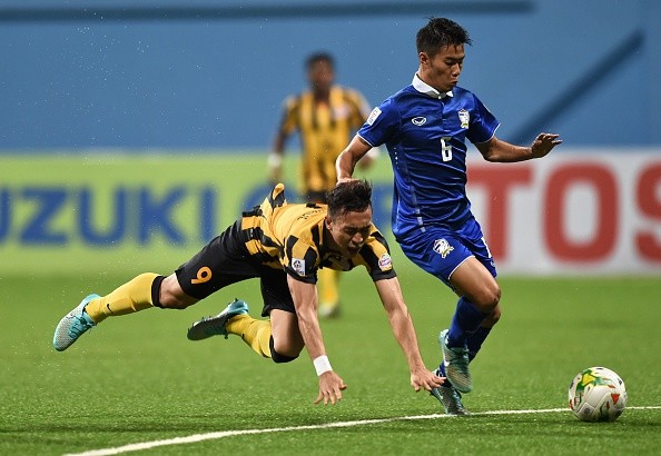 Ngược dòng hạ Malaysia 3-2, Thái Lan chắc suất đá bán kết 1