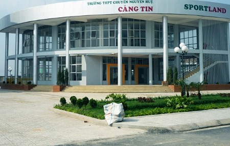 Teen Nguyễn Huệ chuẩn bị tạm biệt ngôi trường cũ 2