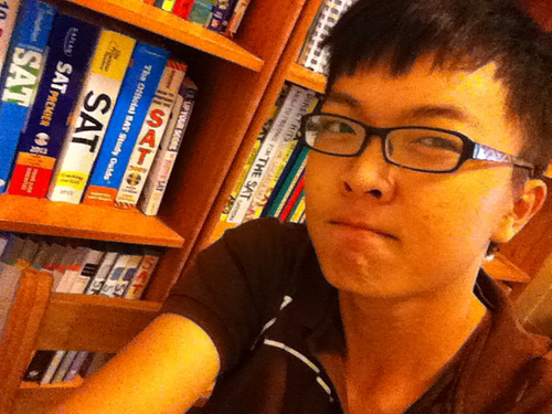 Từ học sinh su&yacute;t "đội sổ" đến gi&agrave;nh một l&uacute;c 13 học bổng của Mỹ 3