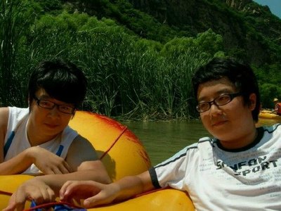 Hai anh em "béo phì, lưu ban" bỗng nổi tiếng trên mạng xã hội 4 Hai anh em "béo phì, lưu ban" bỗng nổi tiếng trên mạng xã hội 4