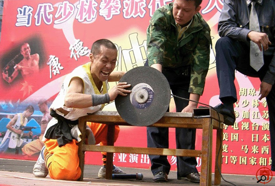 Những màn "tuyệt đỉnh kungfu" siêu kinh điển 7