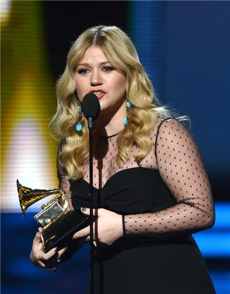 Kelly Clarkson sẽ xuất hiện trong đêm Chung kết Hoa hậu Việt Nam 2014 3