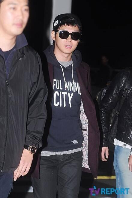 Clip: Jaejoong tự quay khoảnh khắc JYJ sang Việt Nam 2