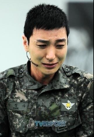 Cảm động lá thư bố Leeteuk gửi cho con trai khi đang nhập ngũ 2