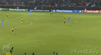 L&agrave;m trọng t&agrave;i sợ mất v&iacute;a, HLV của Dortmund bị truất quyền chỉ đạo 3