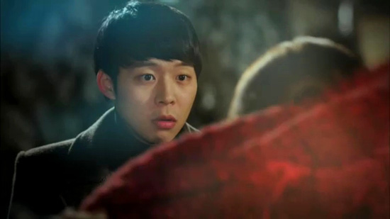 Han Jung Woo (Park Yoo Chun) bị bố bạt tai 5