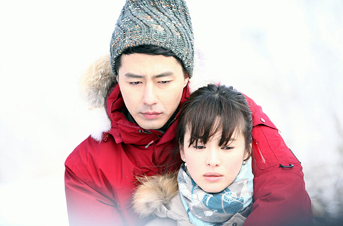 Song Hye Kyo trao "anh trai hờ" nụ hôn tuyết rơi 5