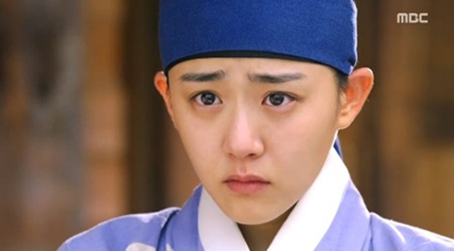 "Nữ thần lửa" Moon Geun Young bị buộc tội ăn cắp 1