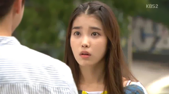 Lee Soon Shin (IU) nhảy cẫng lên ôm lấy “người thương” 6