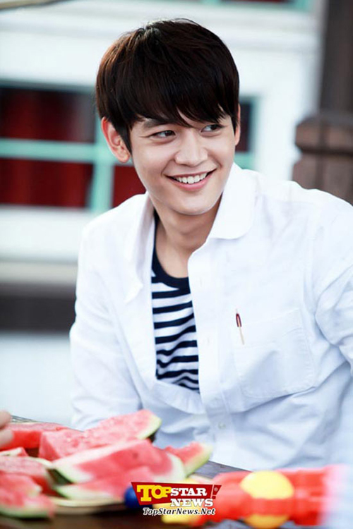 "Medical Top Team" kết nạp Minho (SHINee) vào hàng ngũ 5