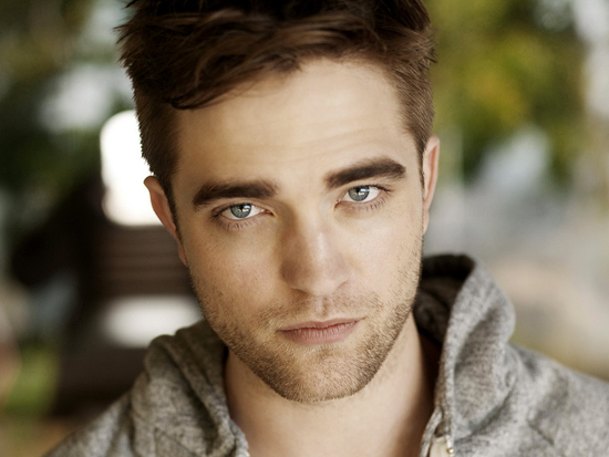 "Twilight đã hủy hoại cuộc sống của Robert Pattinson" 1