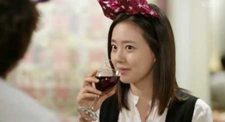 Moon Chae Won bị đàn em từ chối hôn 1