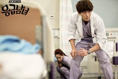 Jin Hee (Song Ji Hyo) làm hô hấp nhân tạo, cứu mạng chồng cũ 10