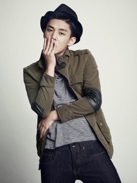 Yoo Ah In xông pha “Trận chiến trăm năm” 3