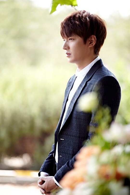"Zoom in" phong cách của "những người thừa kế đình đám" trong The Heirs 12