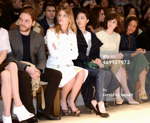 Angela Baby xinh đẹp nổi bật tham dự London Fashion Week 7
