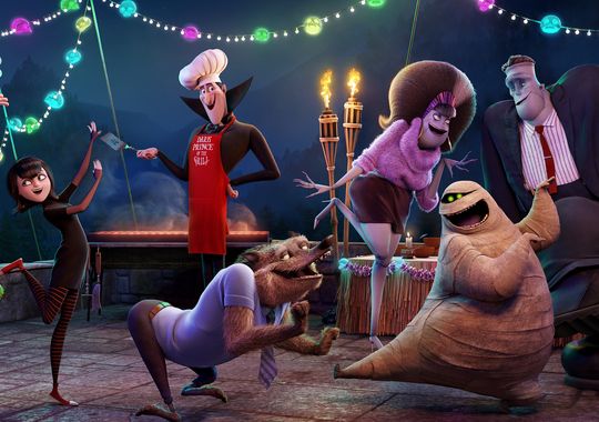 “Quái khách” Hotel Transylvania 2 trở lại đầy nhộn nhạo và náo nhiệt 1