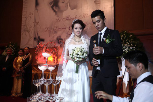 Những đám cưới hoành tráng của các hot girl Việt 5