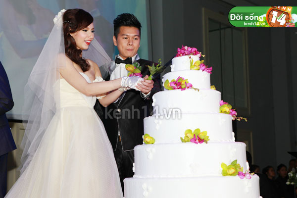 Những đám cưới hoành tráng của các hot girl Việt 51