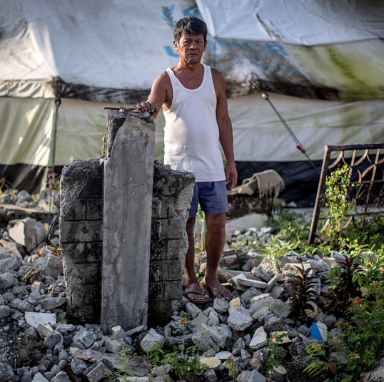 1 năm sau bão Haiyan, người dân Philippines vẫn sống trong khổ sở 7