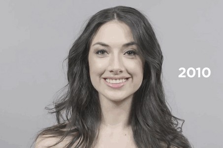 Ấn tượng video 1 ph&uacute;t t&aacute;i hiện vẻ đẹp phụ nữ trong 100 năm qua 6