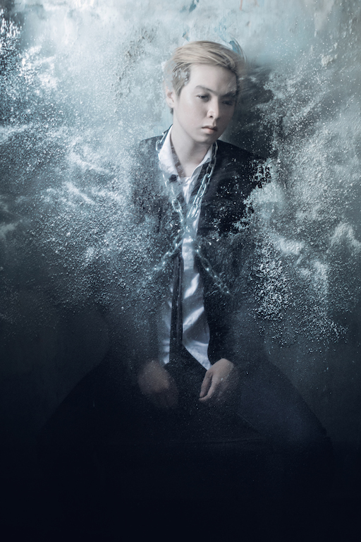 Nhạc sĩ Phạm To&agrave;n Thắng "nguy hiểm" hơn trong album mới 5
