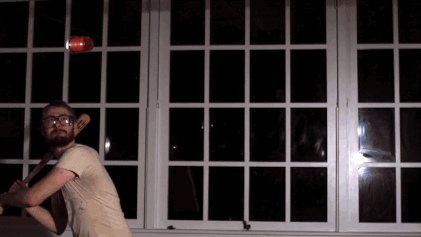 23 bức ảnh động về sự tan vỡ khiến bạn cảm thấy th&iacute;ch th&uacute; đến lạ kỳ  7