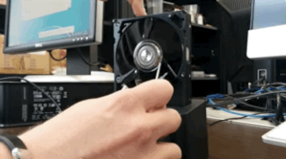 23 bức ảnh động về sự tan vỡ khiến bạn cảm thấy th&iacute;ch th&uacute; đến lạ kỳ  18