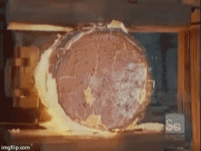 23 bức ảnh động về sự tan vỡ khiến bạn cảm thấy th&iacute;ch th&uacute; đến lạ kỳ  2