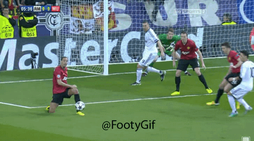 Nh&igrave;n lại những pha cứu thua ngoạn mục của De Gea 3