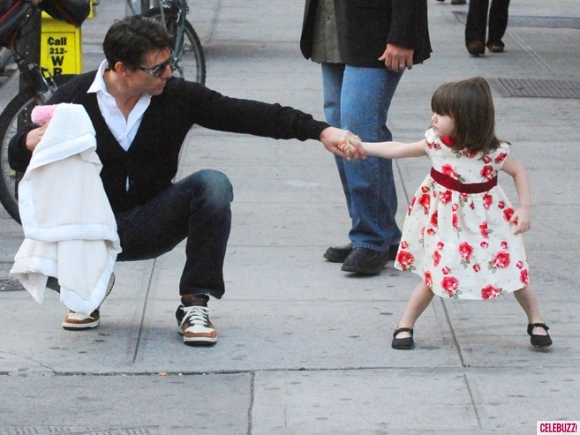 Quá trình trưởng thành của Suri Cruise 5