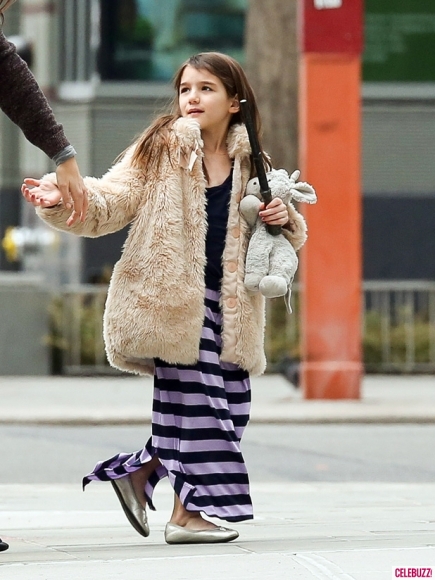 Quá trình trưởng thành của Suri Cruise 19