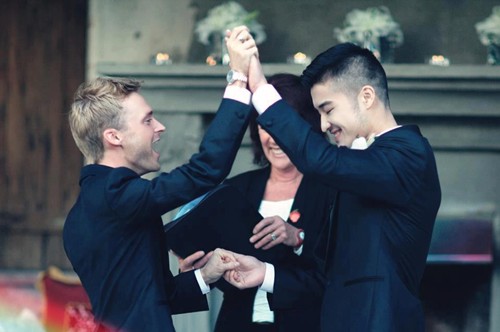 Những hình ảnh ngọt ngào của cặp đôi đồng tính nam hot nhất châu Á 26