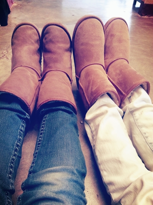 Kh&ocirc;ng thể chịu nổi v&igrave; c&oacute; người bạn cứ th&iacute;ch bắt chước 1