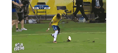 Chùm ảnh chế cực hài hước về pha ăn vạ của Neymar 3