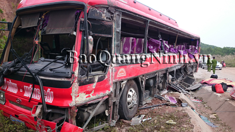 Tiên Yên: Tai nạn giao thông nghiêm trọng khiến 4 người chết, 10 người bị thương 2