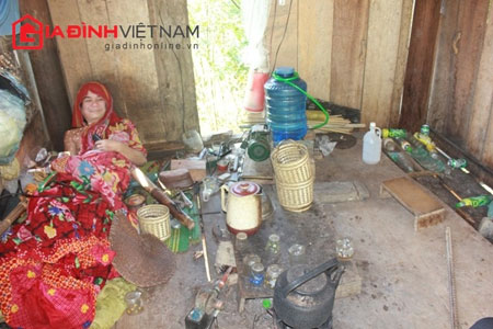 Nghệ An: "Dị nhân" 40 năm không tắm, không mặc quần áo 5