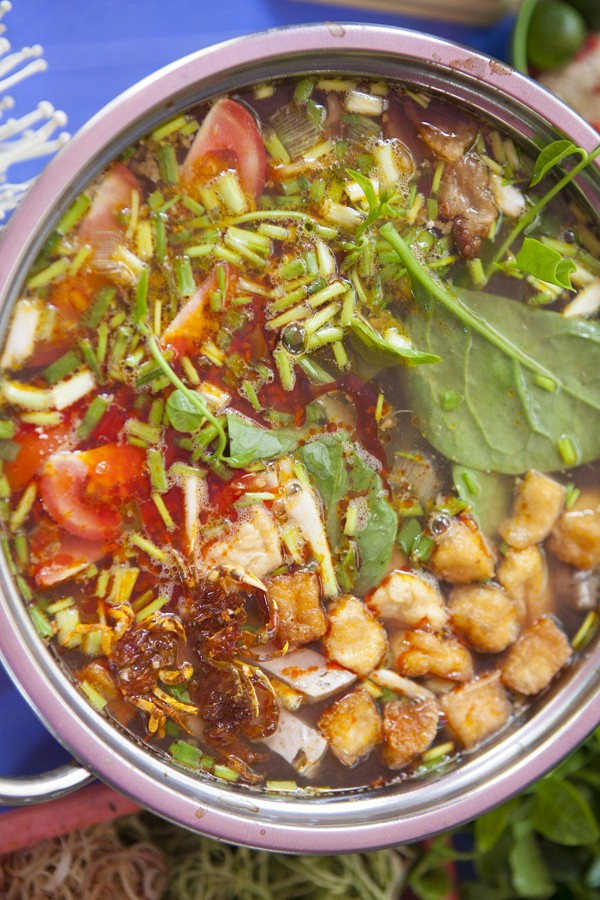 Lạnh trời ăn “Lẩu Mẹt riêu cua tóp mỡ” 260k 9