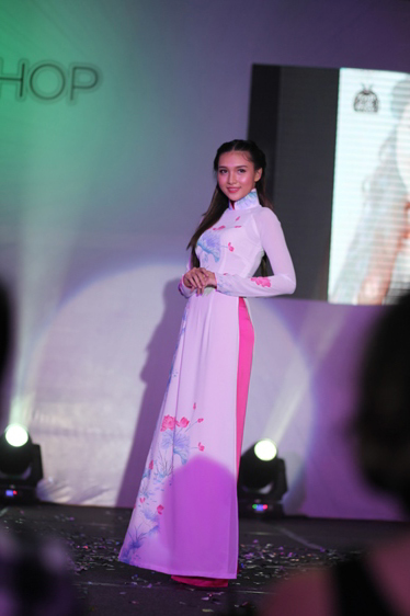 Nguyễn Hồng &Acirc;n đăng quang THEFACESHOP T.O.P.Girl 2013 11