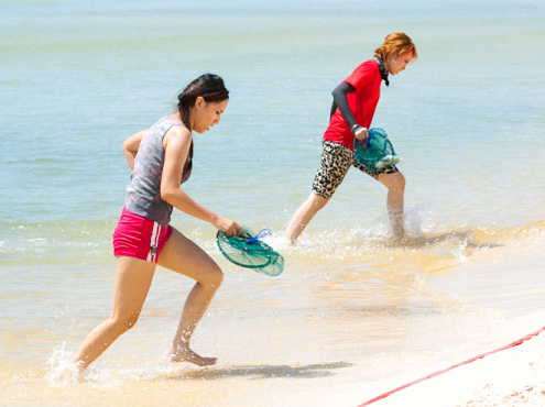 Biển Phú Quốc "dậy sóng" cùng 12 bạn trẻ xuyên Việt 7