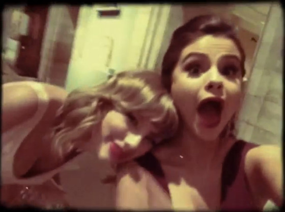 Taylor Swift chia sẻ về t&igrave;nh bạn l&acirc;u d&agrave;i với Selena Gomez 2