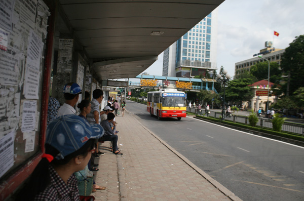 Hà Nội: Trạm trung chuyển xe buýt Cầu Giấy trước ngày tháo dỡ, di dời 5