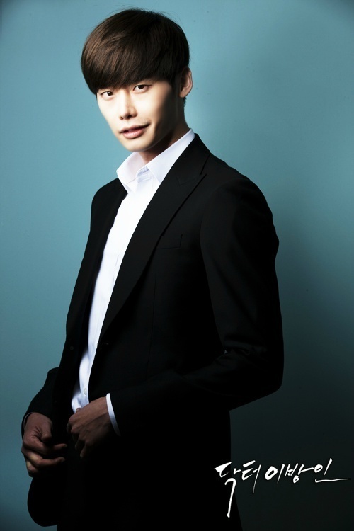 Lee Jong Suk gào thét điên cuồng trong phòng tắm 10