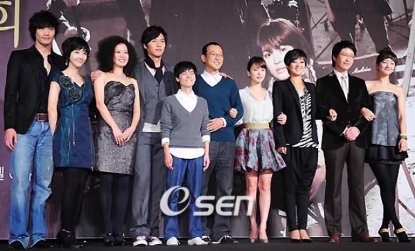 Song Hye Kyo, Hyun Bin đồng ý xoá nợ cát-sê từ năm 2008 2